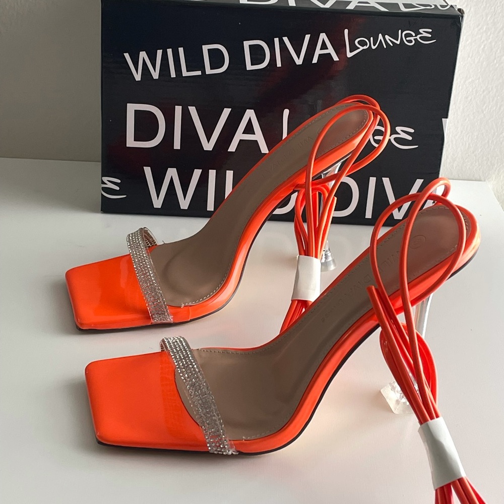 WILD DIVA SHOES SIZE 8